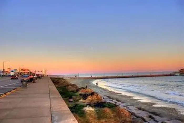 Palm-lined Galveston Seawall